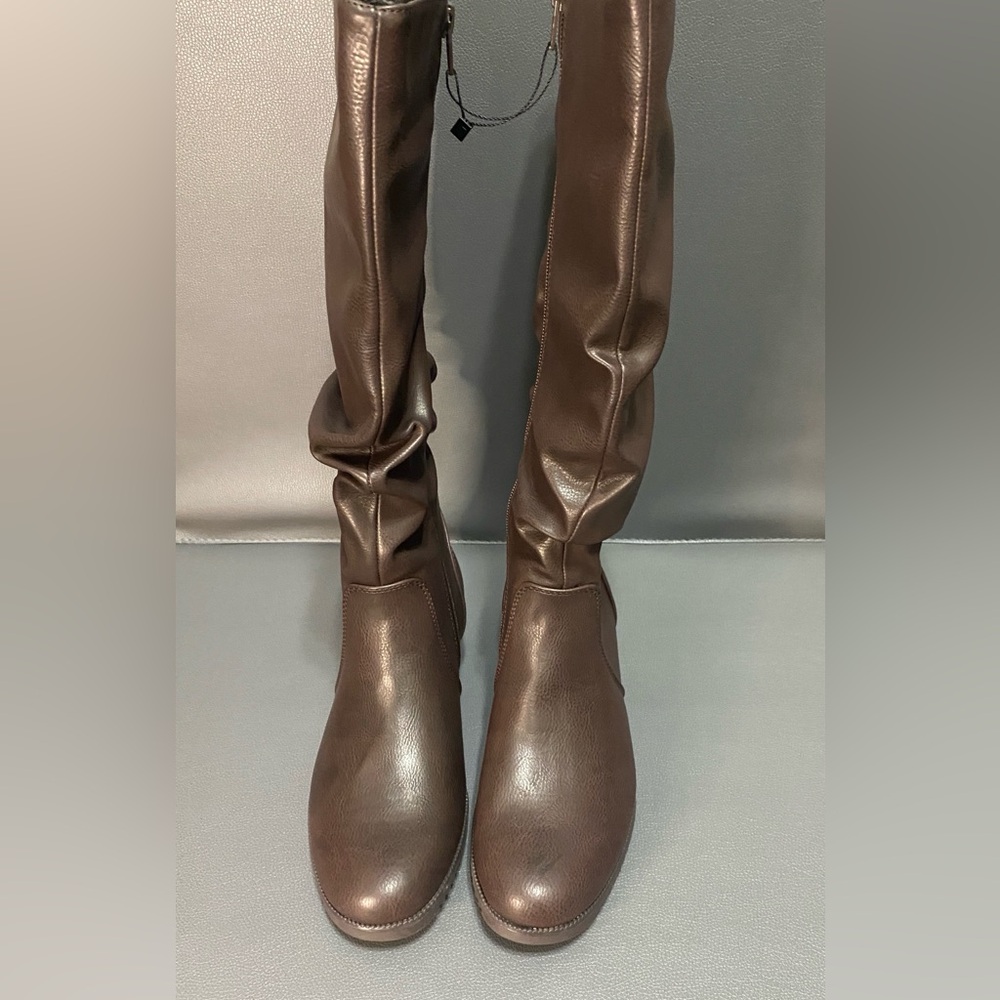 NWT CLIFFS WHITE MOUNTAIN TALL BOOTS - Picture 4 of 5